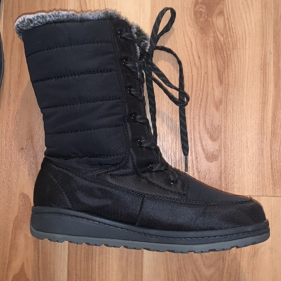 Kamik Waterproof fur boots size 7 - Picture 5 of 10